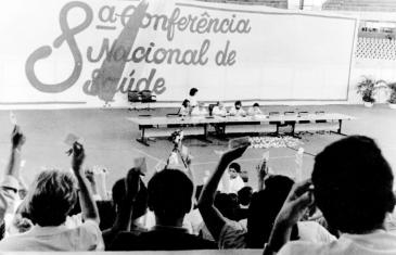 Que sistema de saúde quer o povo brasileiro? Análise contextual