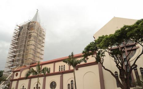 Restauro da Catedral Metropolitana de Goiânia: Torre e pintura externa - Catedral Metropolitana Nossa Senhora Auxiliadora