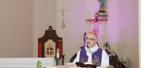 Segundo dia do Retiro Quaresmal com Dom João Justino na Catedral de Goiânia: “coragem, o caminho da cruz não é o fim”